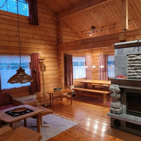 Lakeland Karelia Puutikka דירה